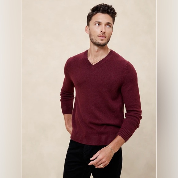Banana Republic Other - Banana Republic Extra-Fine Merino Wool V-Neck Sweater  – Men’s Large